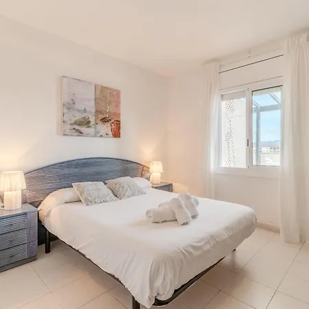 Flateli Apartment